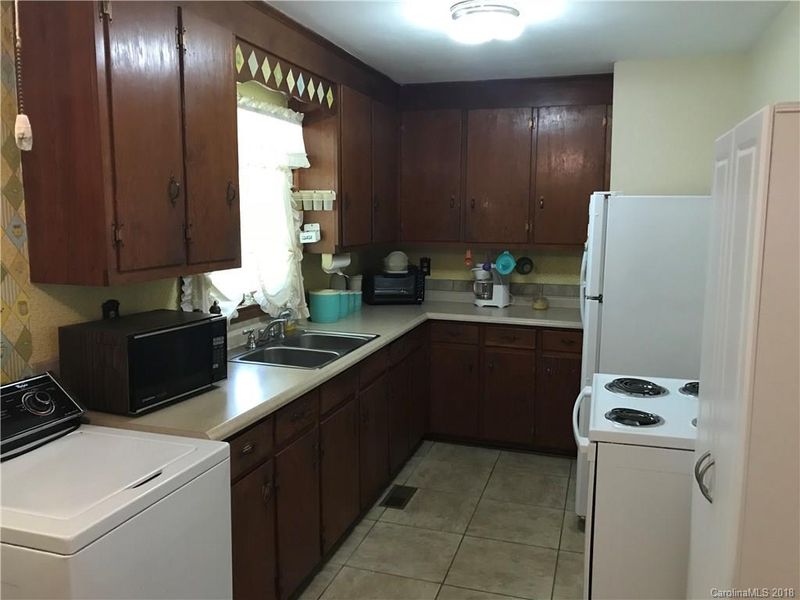 2203 Ashcraft Ave, Monroe, NC 28110