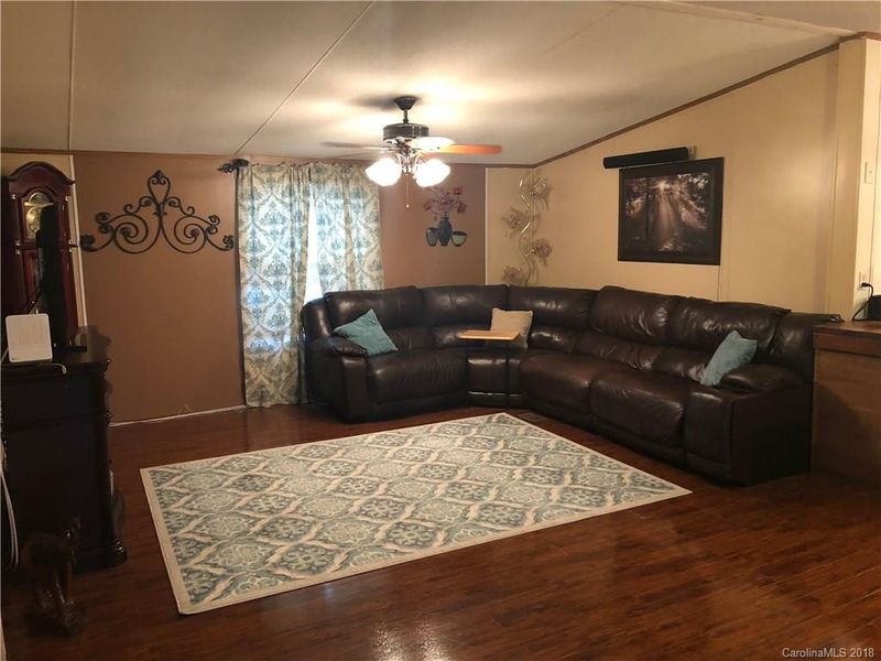 6654 Wehunt Brown Rd, Cherryville, NC 28021