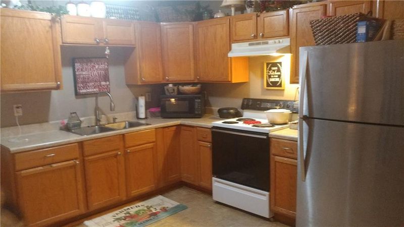 2608 Devon Dr, Dallas, NC 28034