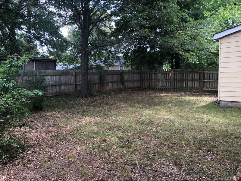 3929 Bearwood Ave, Charlotte, NC 28205