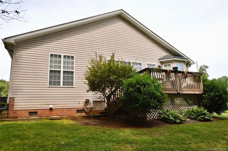 7295 Oxford Bluff Dr, Stanley, NC 28164