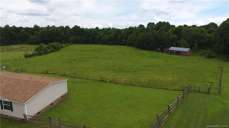 6960 Blue Mountain Ln, Cherryville, NC 28021