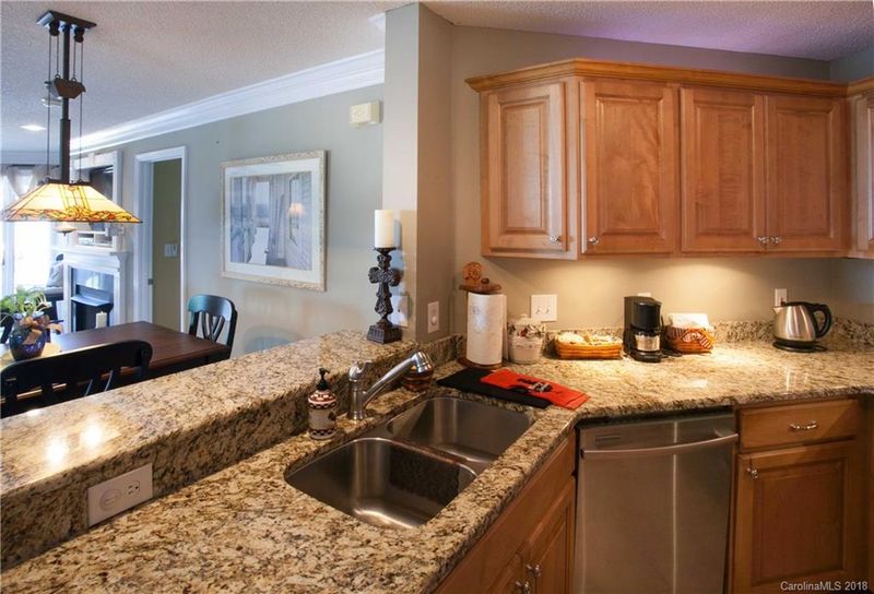 17811 Half Moon Ln #B, Cornelius, NC 28031