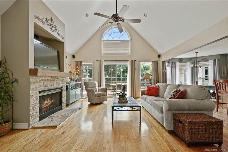 5104 Breezeway Dr, York, SC 29745