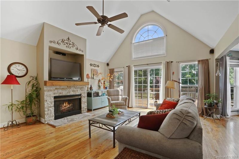 5104 Breezeway Dr, York, SC 29745