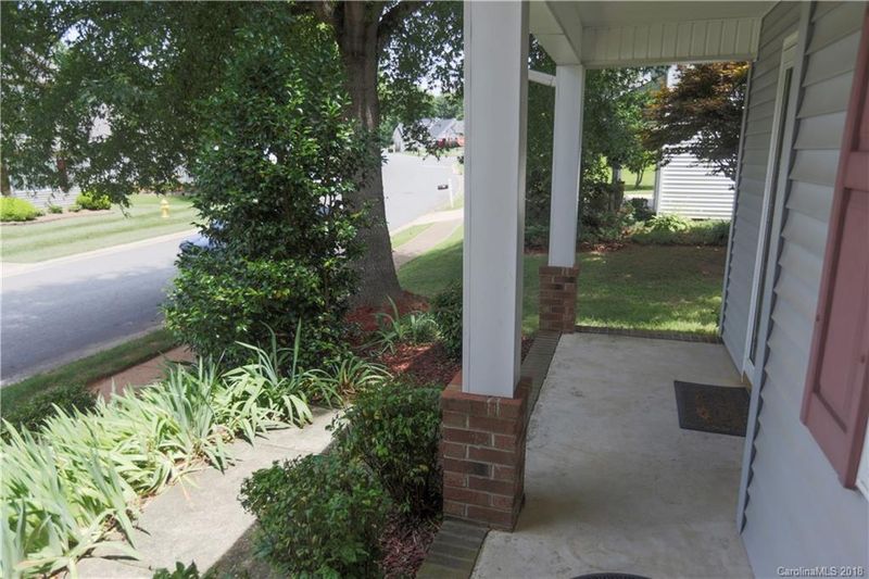 112 Howe St, Belmont, NC 28012
