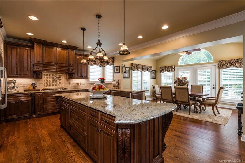 110 Eclipse Way #48, Mooresville, NC 28117