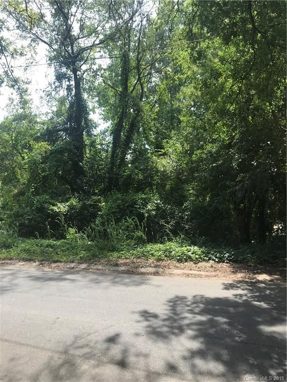 2442 Columbus Cir, Charlotte, NC 28208