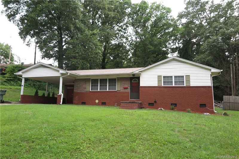 813 Paramount Cir, Gastonia, NC 28052