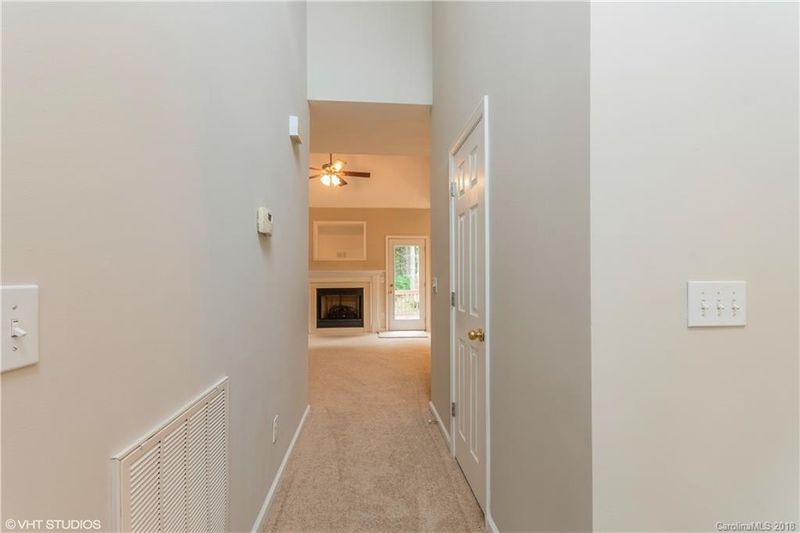 206 Spicewood Cir, Troutman, NC 28166