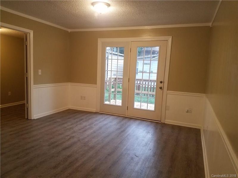 513 Cloninger St, Dallas, NC 28034