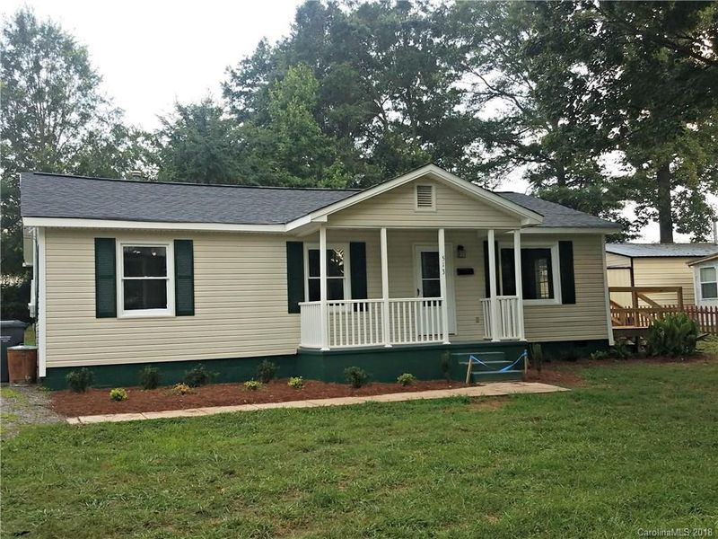 513 Cloninger St, Dallas, NC 28034