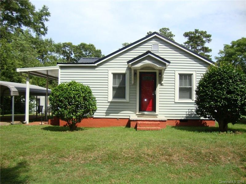 107 1st St, Belmont, NC 28012
