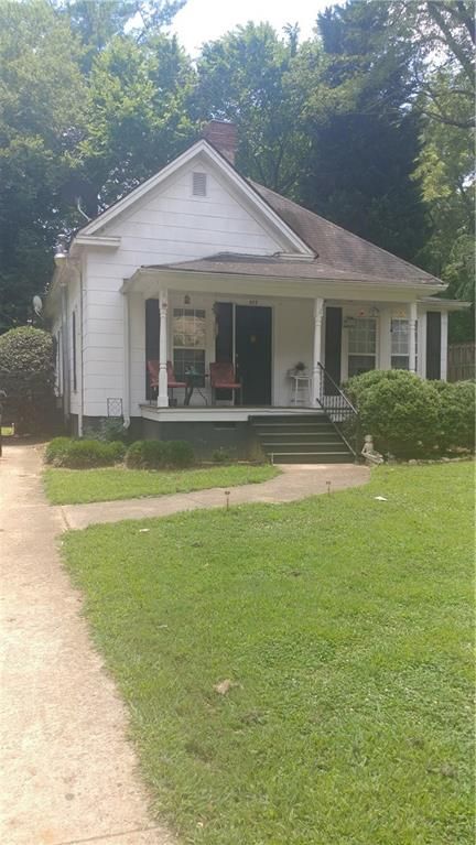 617 Cherry St, Statesville, NC 28677