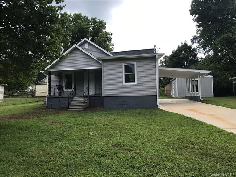 104 Maple Dr, Mount Holly, NC 28120