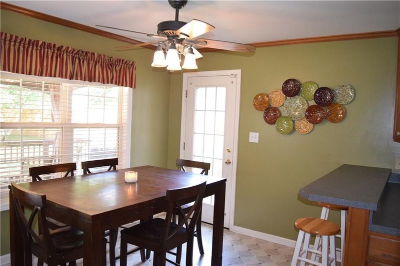 3534 47th Avenue Pl, Hickory, NC 28601