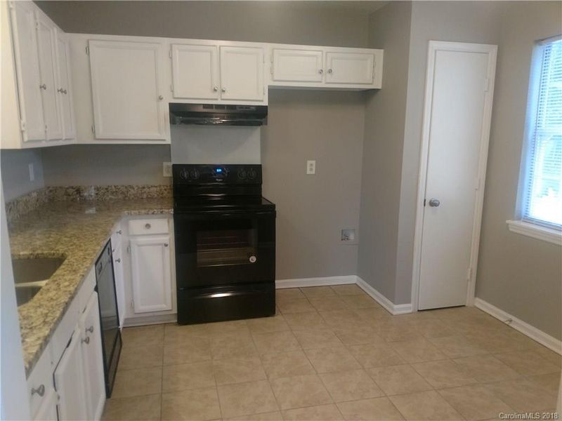 541 Viking Pl, Concord, NC 28025