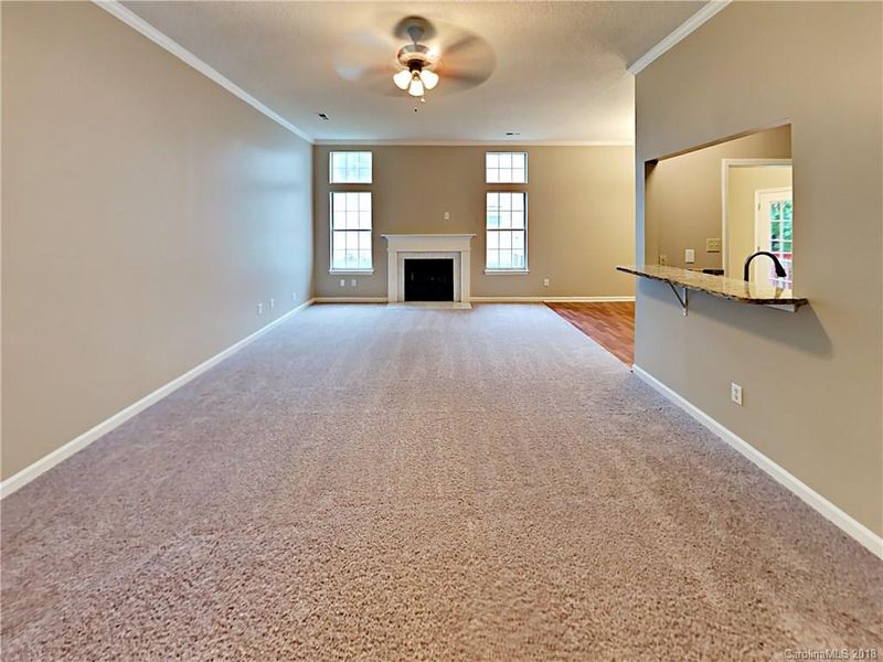 8733 Sam Dee Rd, Charlotte, NC 28215