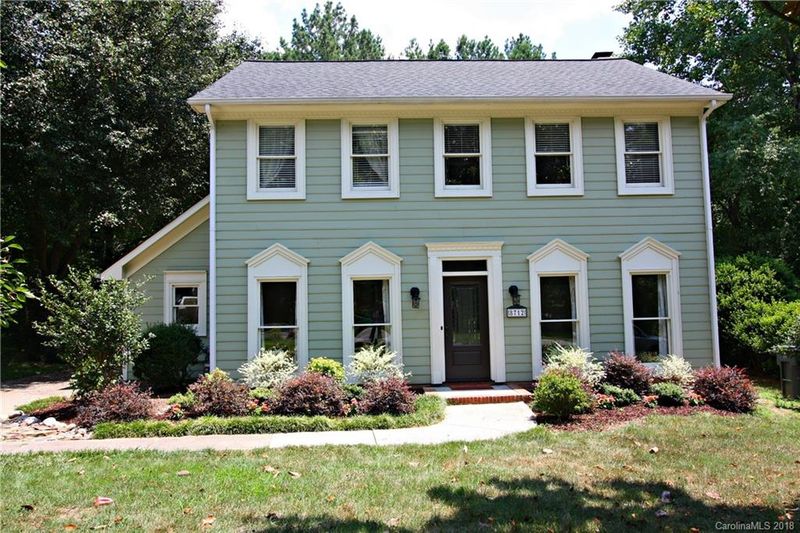 8712 Rittenhouse Cir, Charlotte, NC 28270