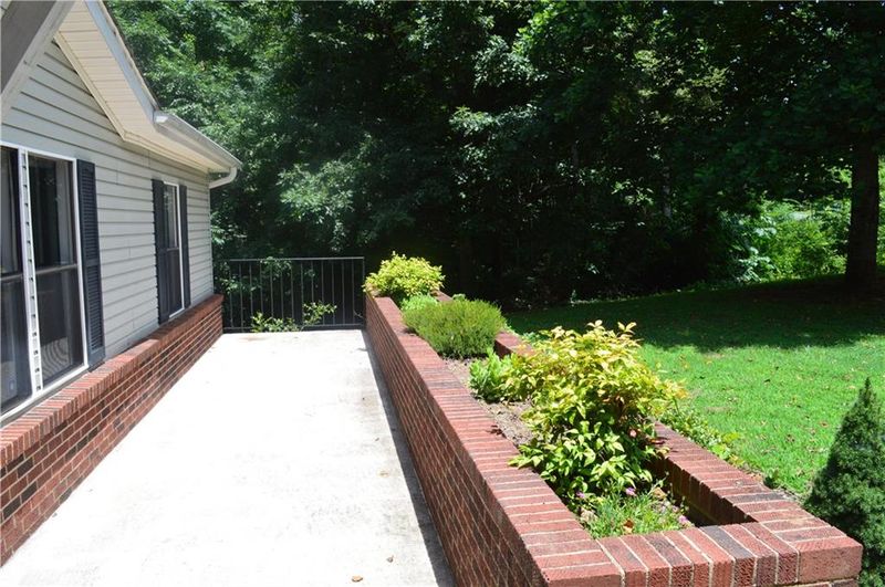 4489 Lakehill Dr, Catawba, NC 28609