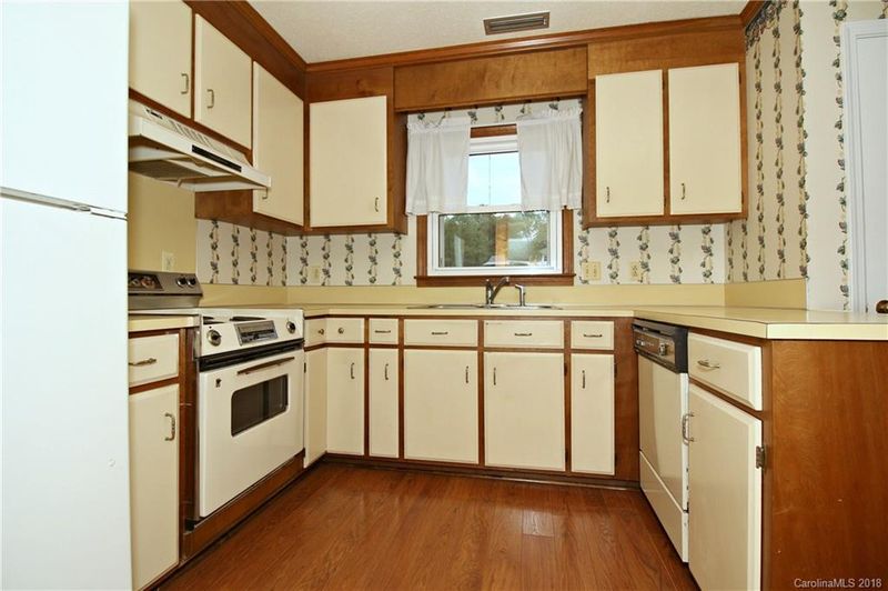 1522 Cooper Ave, Kannapolis, NC 28081