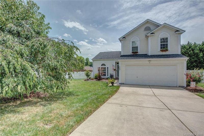 153 Brookstone Dr #142, Mount Holly, NC 28120
