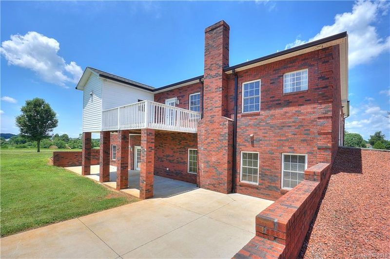 169 Hallmark Rd, Statesville, NC 28625