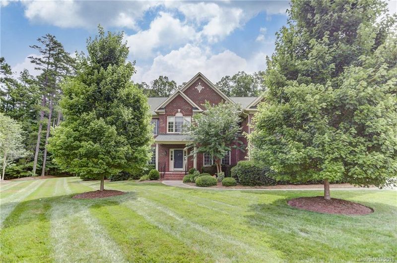 114 Topsail Ct, Weddington, NC 28104