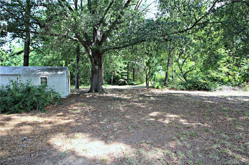807 E 22nd St, Kannapolis, NC 28083
