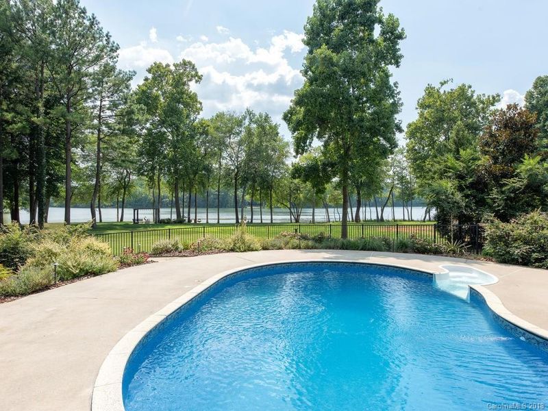 12706 Moores Chapel Rd, Charlotte, NC 28214