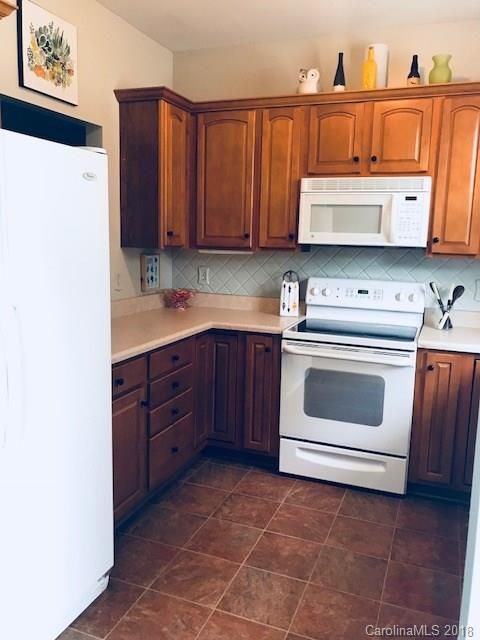 945 Ashworth Dr, Gastonia, NC 28054