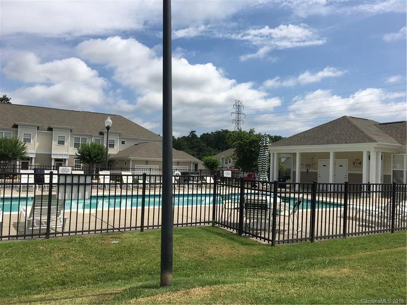 945 Ashworth Dr, Gastonia, NC 28054