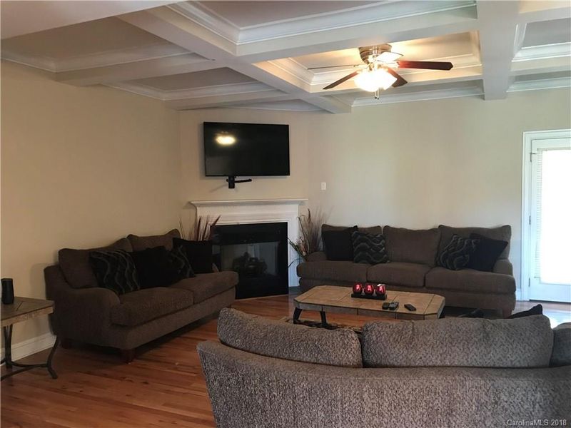 1515 Williamsburg Dr, Rock Hill, SC 29732