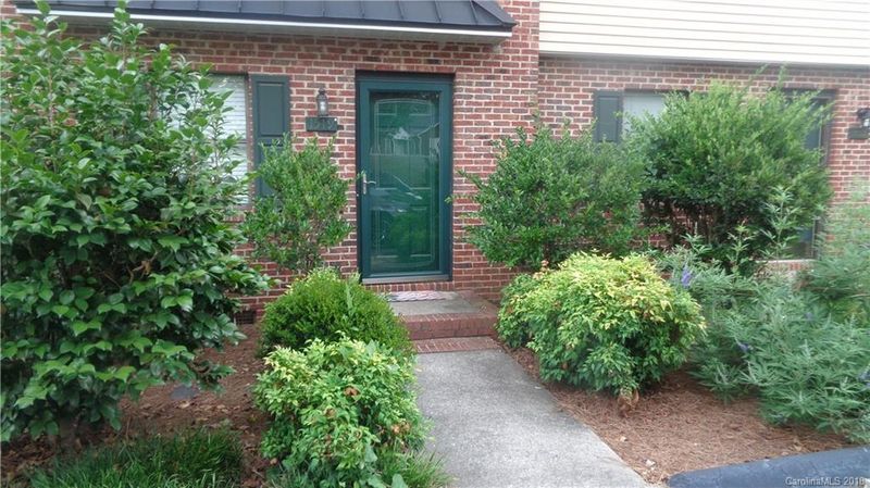1519 Point Rd #8, Belmont, NC 28012