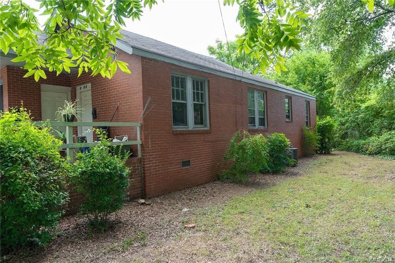 1209 Enderly Rd, Charlotte, NC 28208