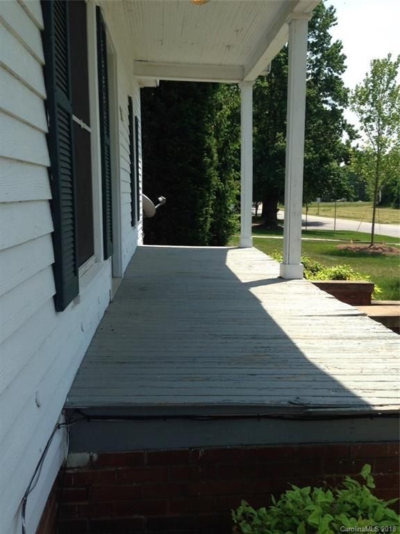 545 S Eastway Dr, Troutman, NC 28166