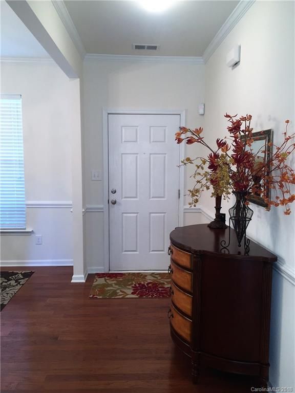 2210 Winding River Dr, Charlotte, NC 28214