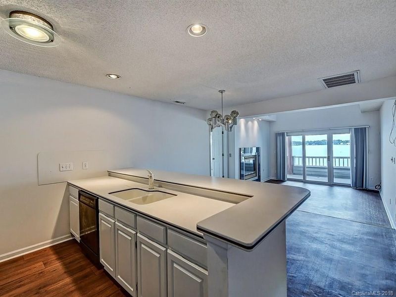 366 Northwest Dr #366, Davidson, NC 28036