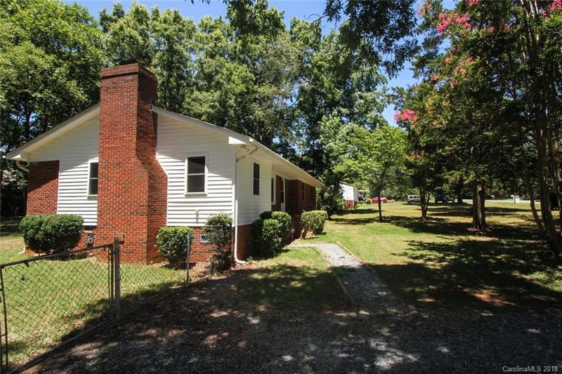 15900 S J Lawrence Rd, Charlotte, NC 28273
