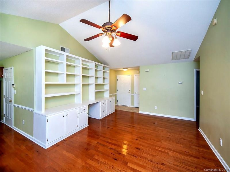 12120 Old Willow Rd, Charlotte, NC 28269