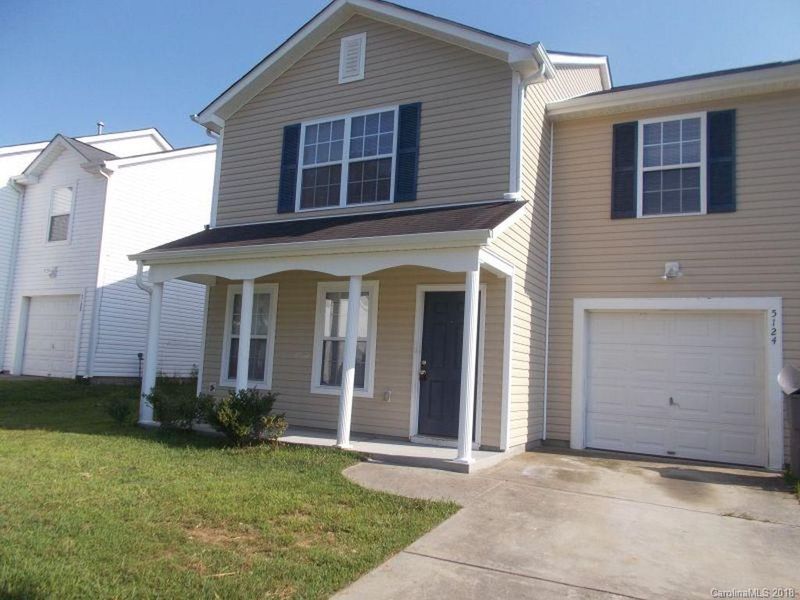 5124 Plaza Meadow Dr, Charlotte, NC 28215