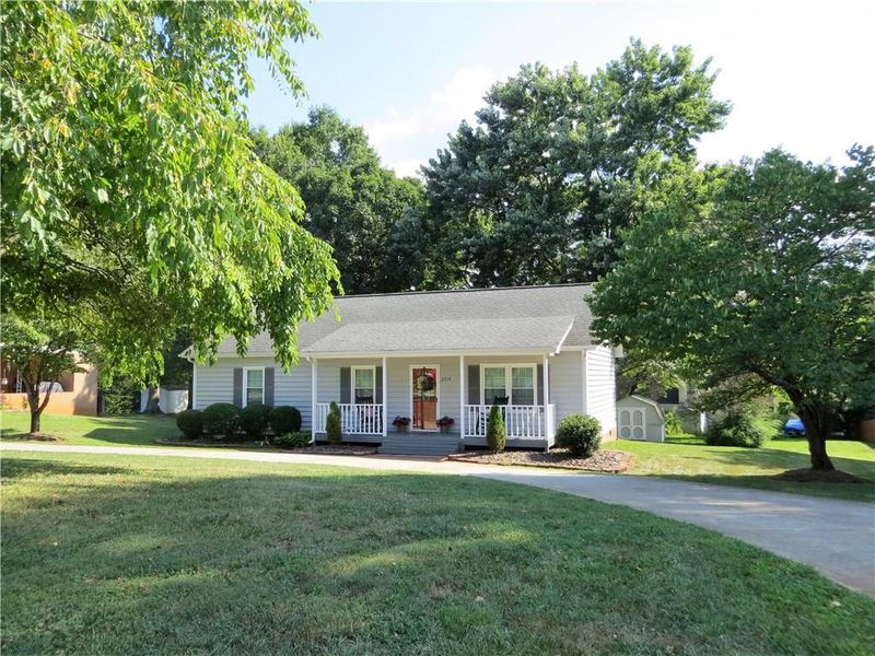 2214 35th Avenue Dr NE #28, Hickory, NC 28601