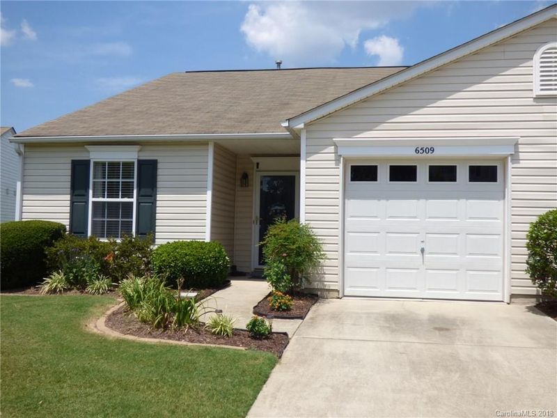 6509 Ziegler Ln, Charlotte, NC 28269
