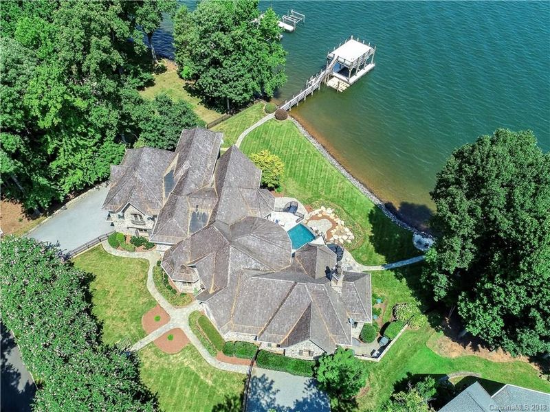 128 Landover Ln, Mooresville, NC 28117