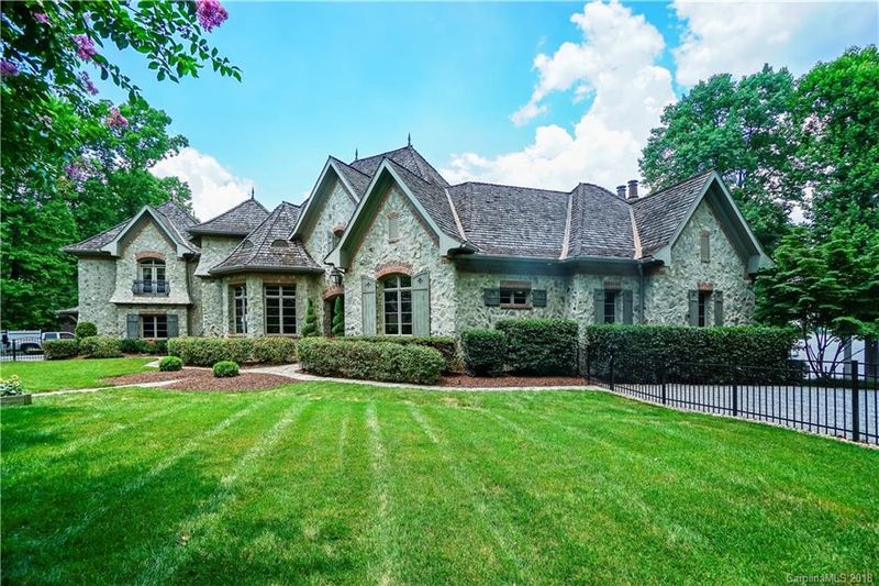 128 Landover Ln, Mooresville, NC 28117