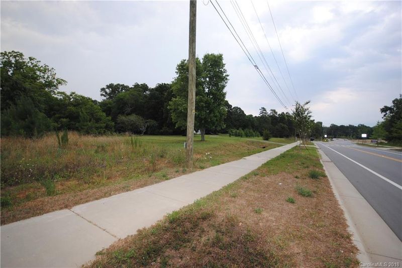 4212 Johnston Oehler Rd, Charlotte, NC 28269