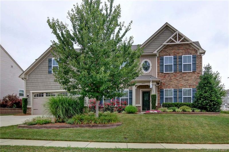 10951 Kingsview Dr, Davidson, NC 28036