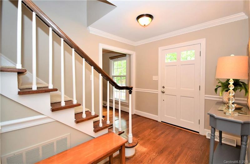 4328 Deepwood Dr, Charlotte, NC 28226