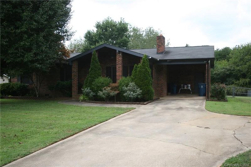 3643 Thunder Rd, Maiden, NC 28650