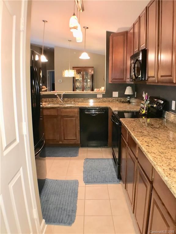335 Westbend Dr, Charlotte, NC 28262